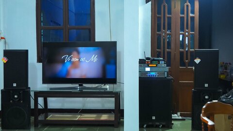 Khách hàng Minh Tiến đánh giá về sản phẩm Dàn Karaoke DT TT296: (DT Alpha 12, Vatasa T800, Vatasa V8Pro, DT Lion406, DT Delta118, Vatasa P9 Limited)